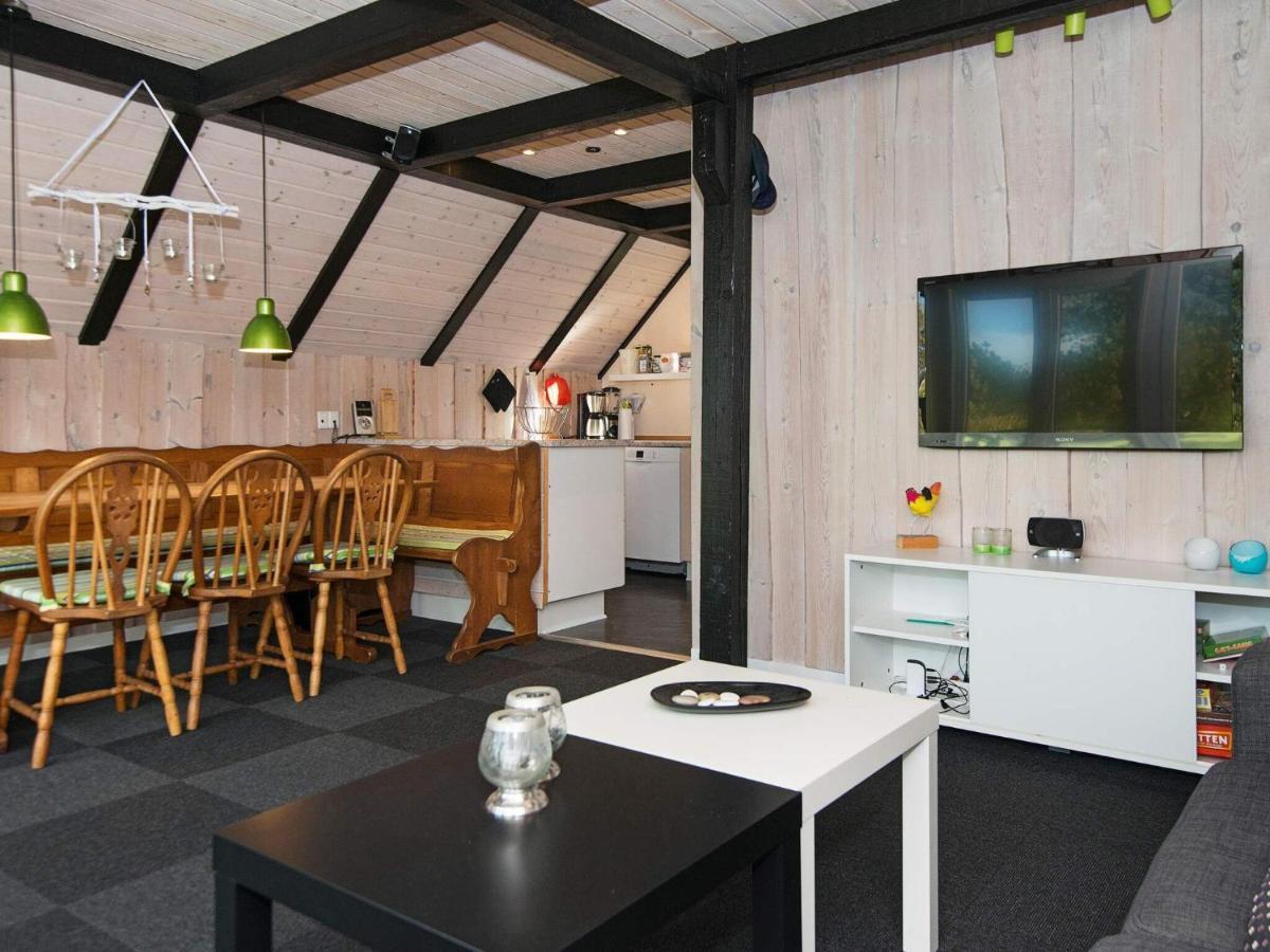 6 Person Holiday Home In R M Toftum  Екстериор снимка